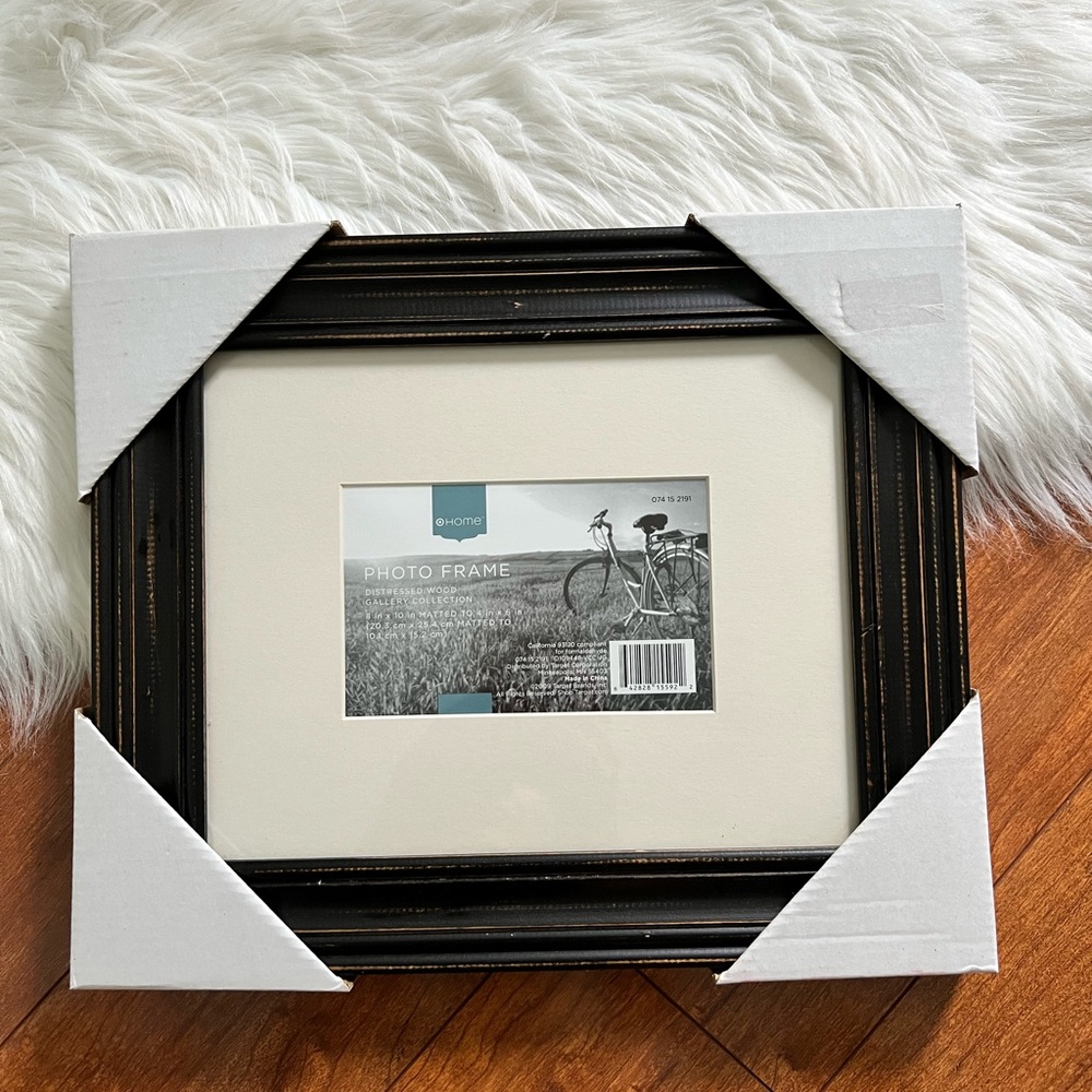 NWT Brown Distressed Wood Matted Picture Wall Frame
